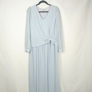 Vintage Dress - Flowy & Pleated